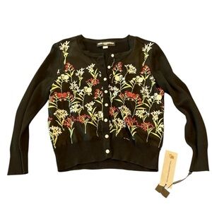NWT Karl Lagerfeld Black Floral Embroidered Cardigan Pearl Button Detail Small